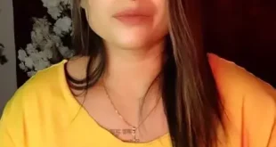 Youtuber & Insta Model Sdas Strips Nude, Shows Big Boobs & Fucking her Pussy with Dildo