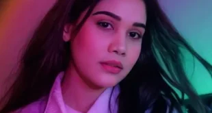 Insta Model Reet Pamnani Nude Photoshoot Revealing Her Hot Curves