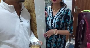 I fucked the big milkmaid of my neighbour's wife on the pretext of asking for sugar ( Hindi Audio )