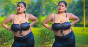 Megha Das Nude Teases with Big Boobs Pressing and Exposing her Cleavage