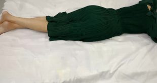 My 18young step sister was alone in the room, I also went to her room and fucked her pussy at night