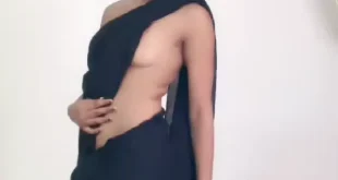 Sizzling Chick Shakes Her Ass On 121 Live - Full Striptease & Face Reveal