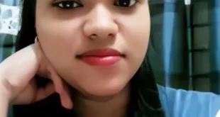 Horny Teen Shows Off Boobs, Pussy & Asshole, Dildo Fucking Herself