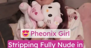 iamphoenixgirlx aka Phoenix Girl Full Nude Strip Tease Boobs Pressed Spreading her Legs and Masturbating in Bathtub