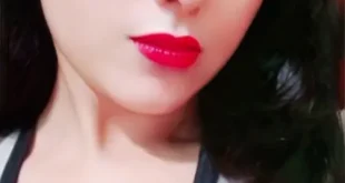 Desi Girlfriend Strips Fully Nude on Instagram Leaked Boobs and Wet Pussy XXX Video