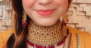 Famous Insta Influencer Motivational Speaker Most Exclusive Premium Live Showing L!©king B00bs with Full Face Hot Expressions!! Don't Miss